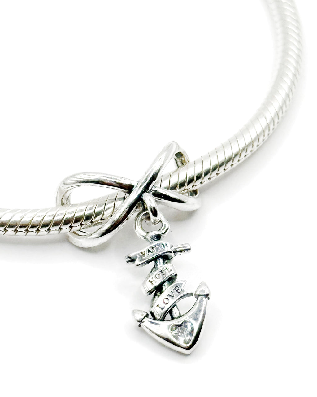 Charm Infinito ancla: Fe, Esperanza, Amor