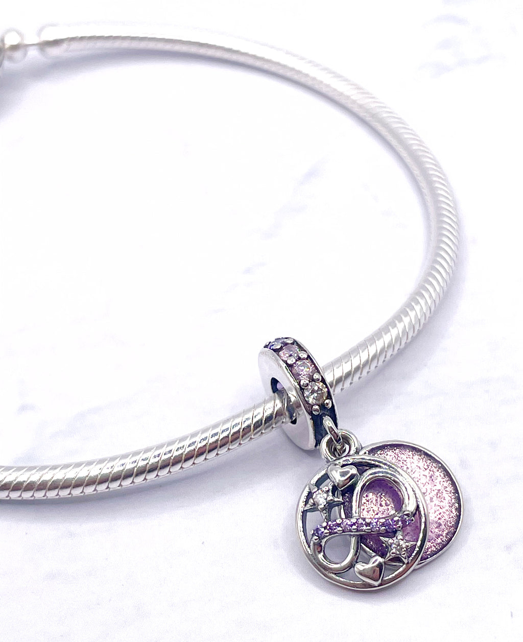 Charm Medalla violeta infinito “Te amo hasta el infinito y más allá”