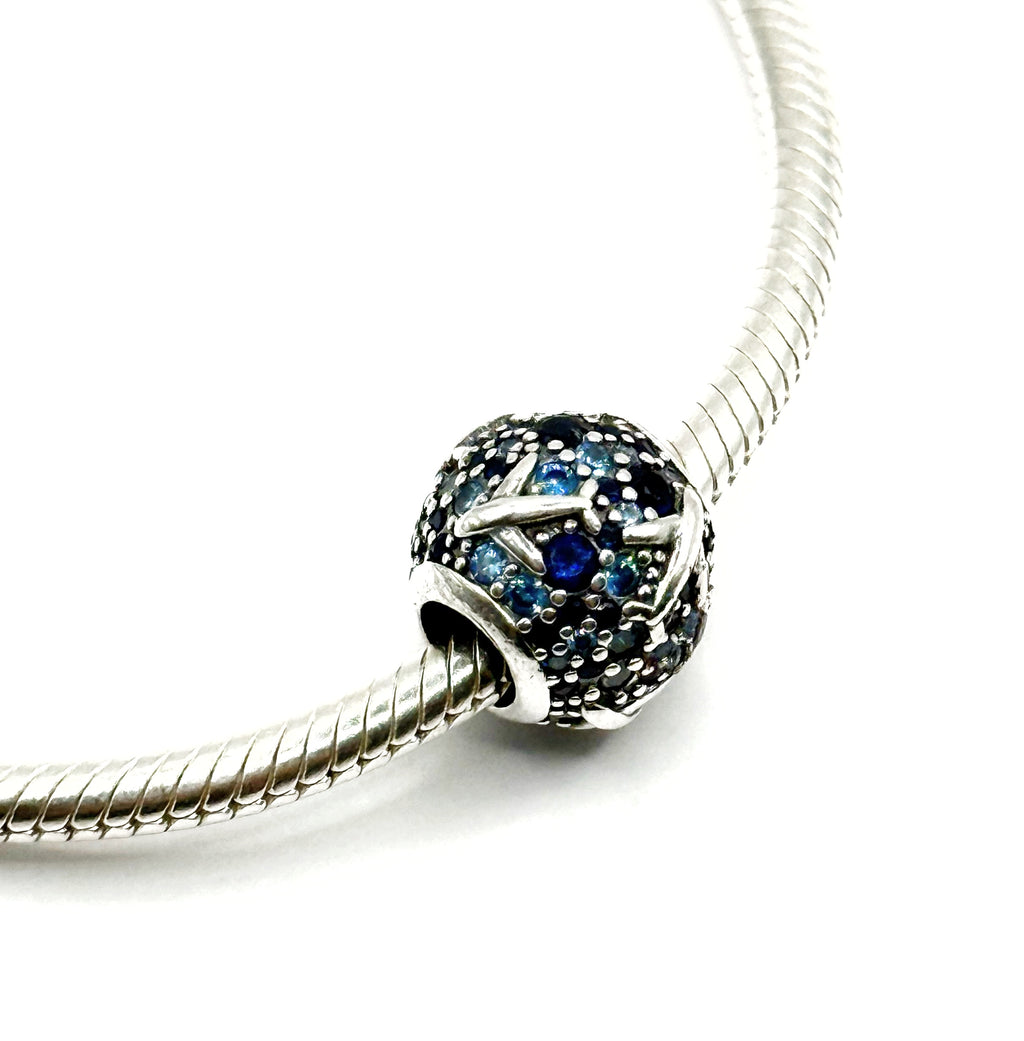 Charm Bolita aviones y circonias azules