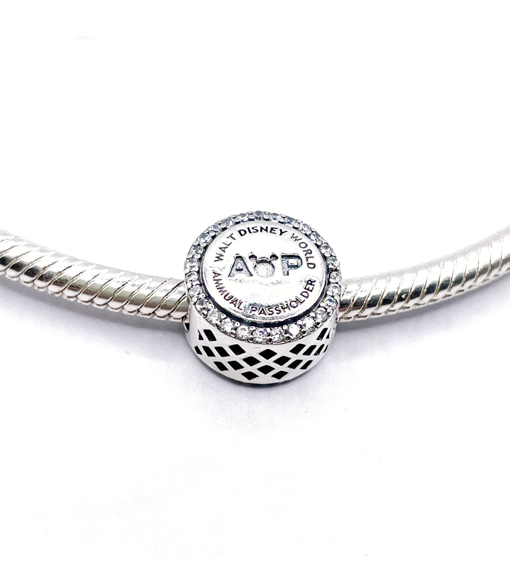 Charm Castillo Disney borde de circonias