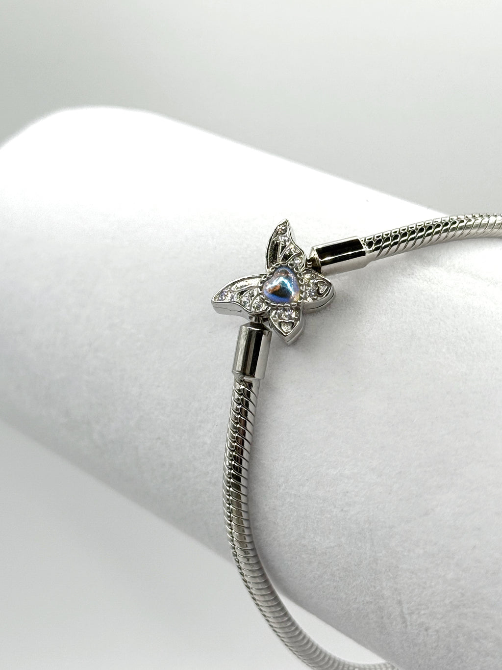 Pulsera flexible broche mariposa