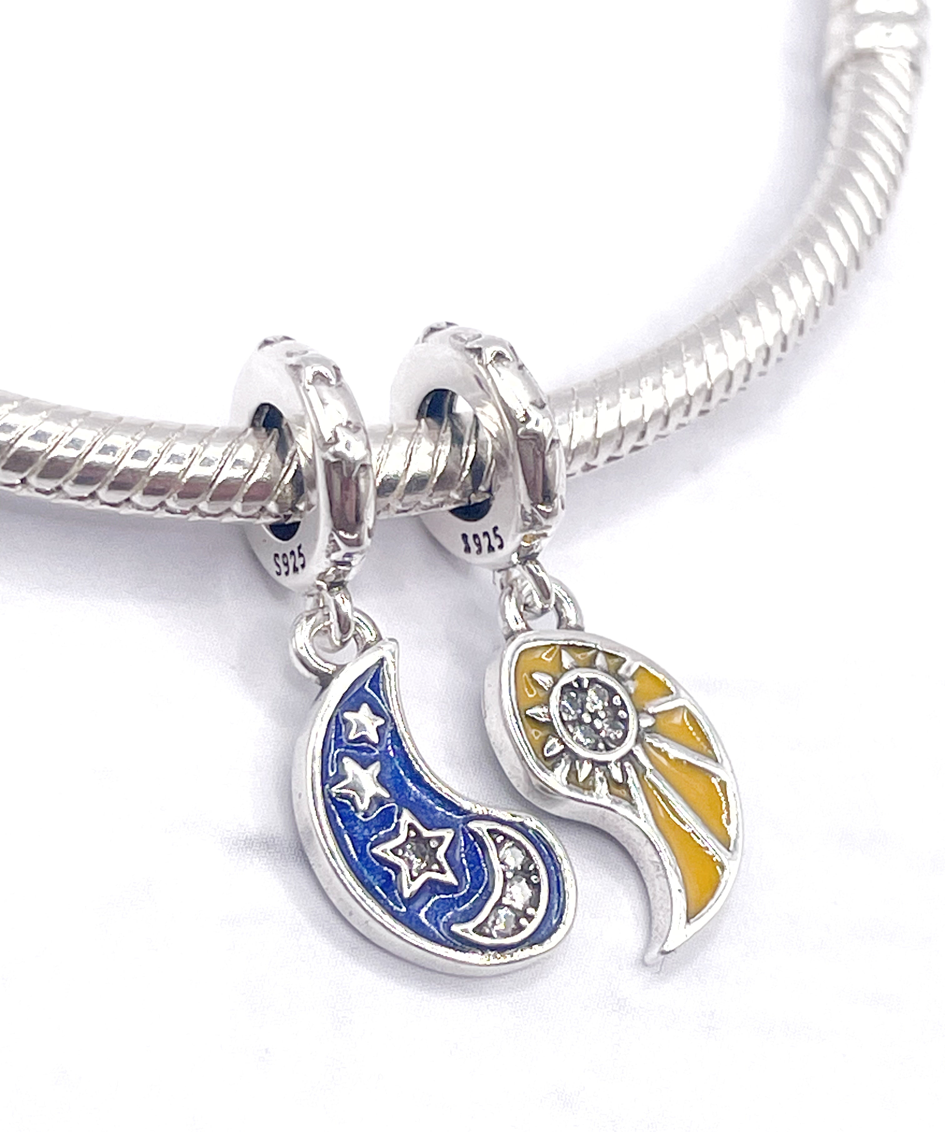 Charm Divisible Luna y Sol