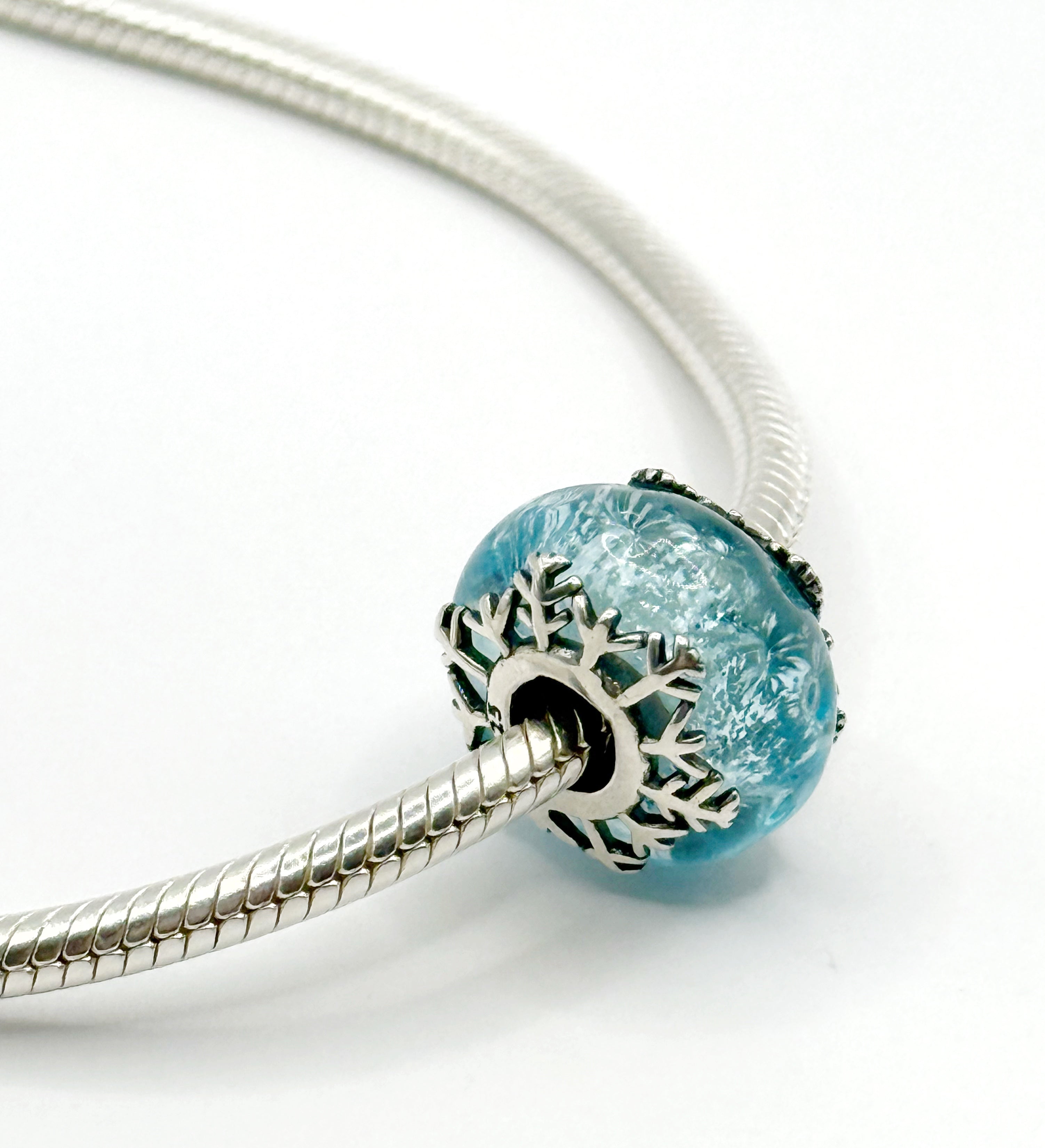 Charm Murano copos de nieve celeste