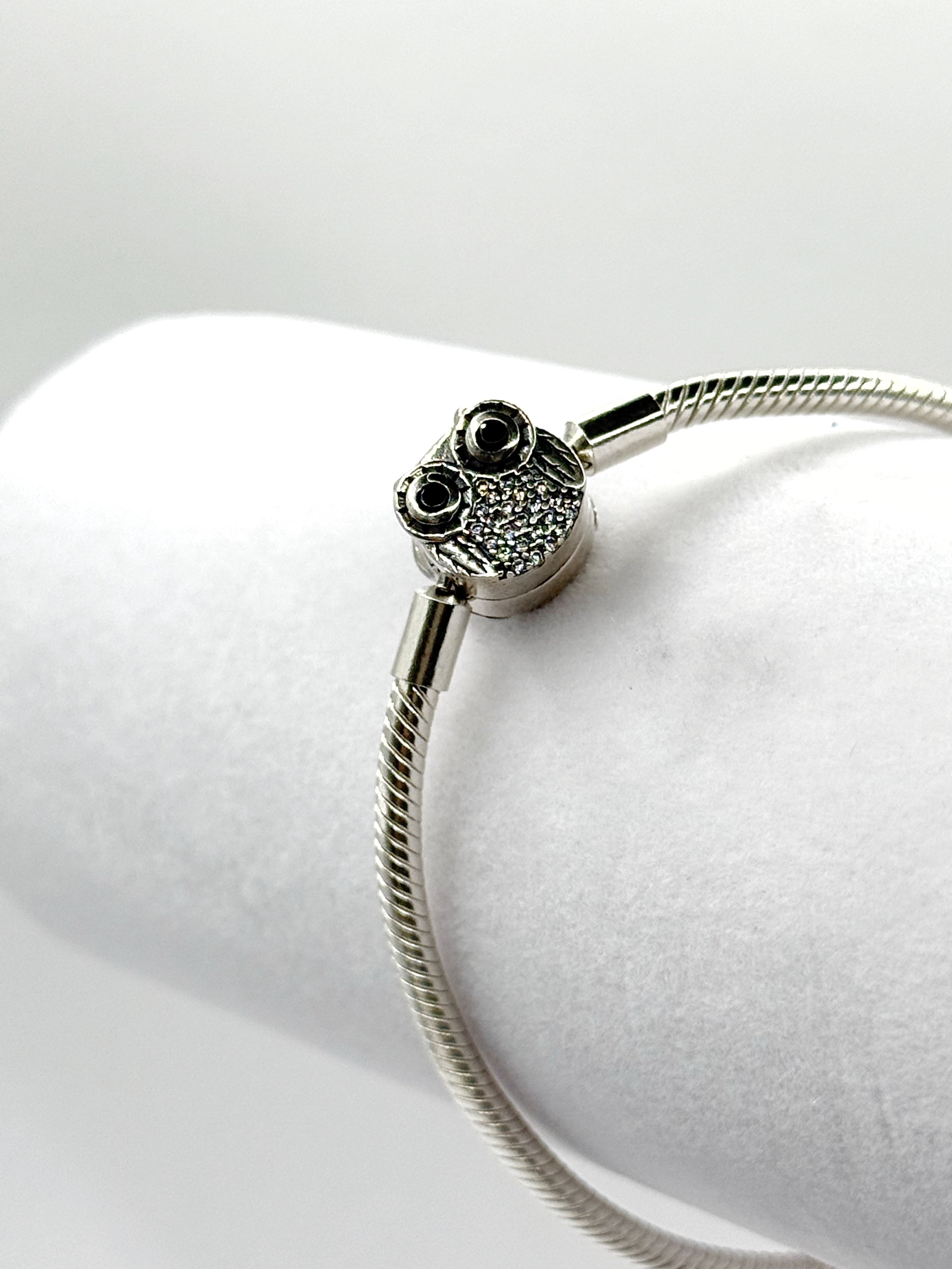 Pulsera flexible broche búho