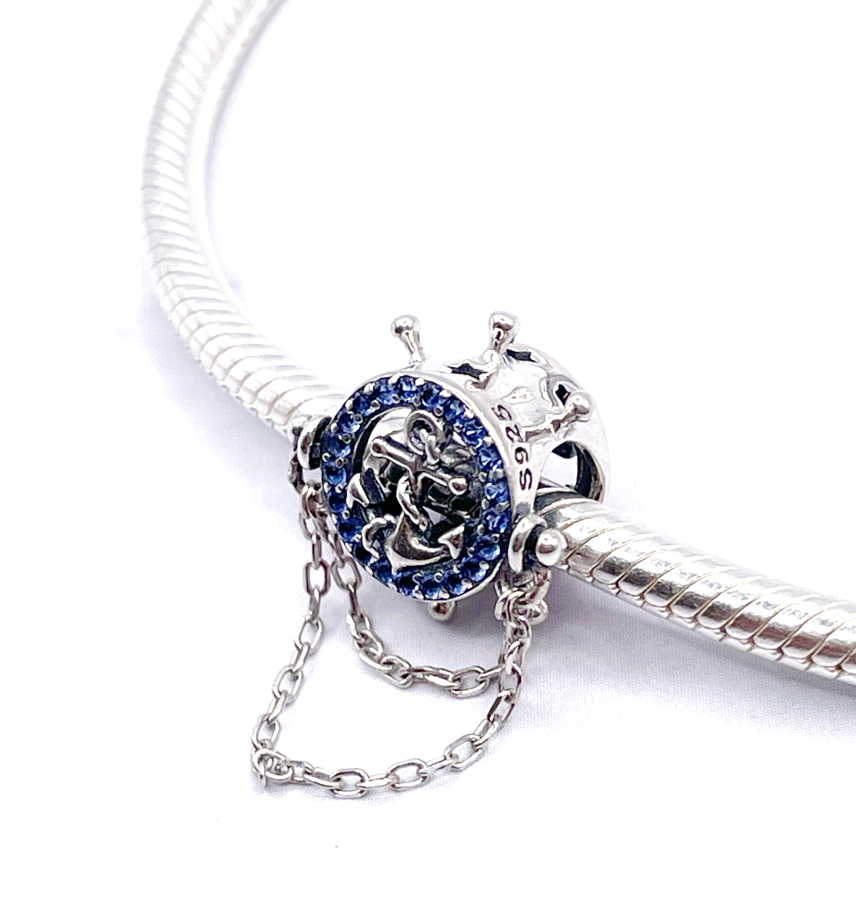 Charm Timón y ancla