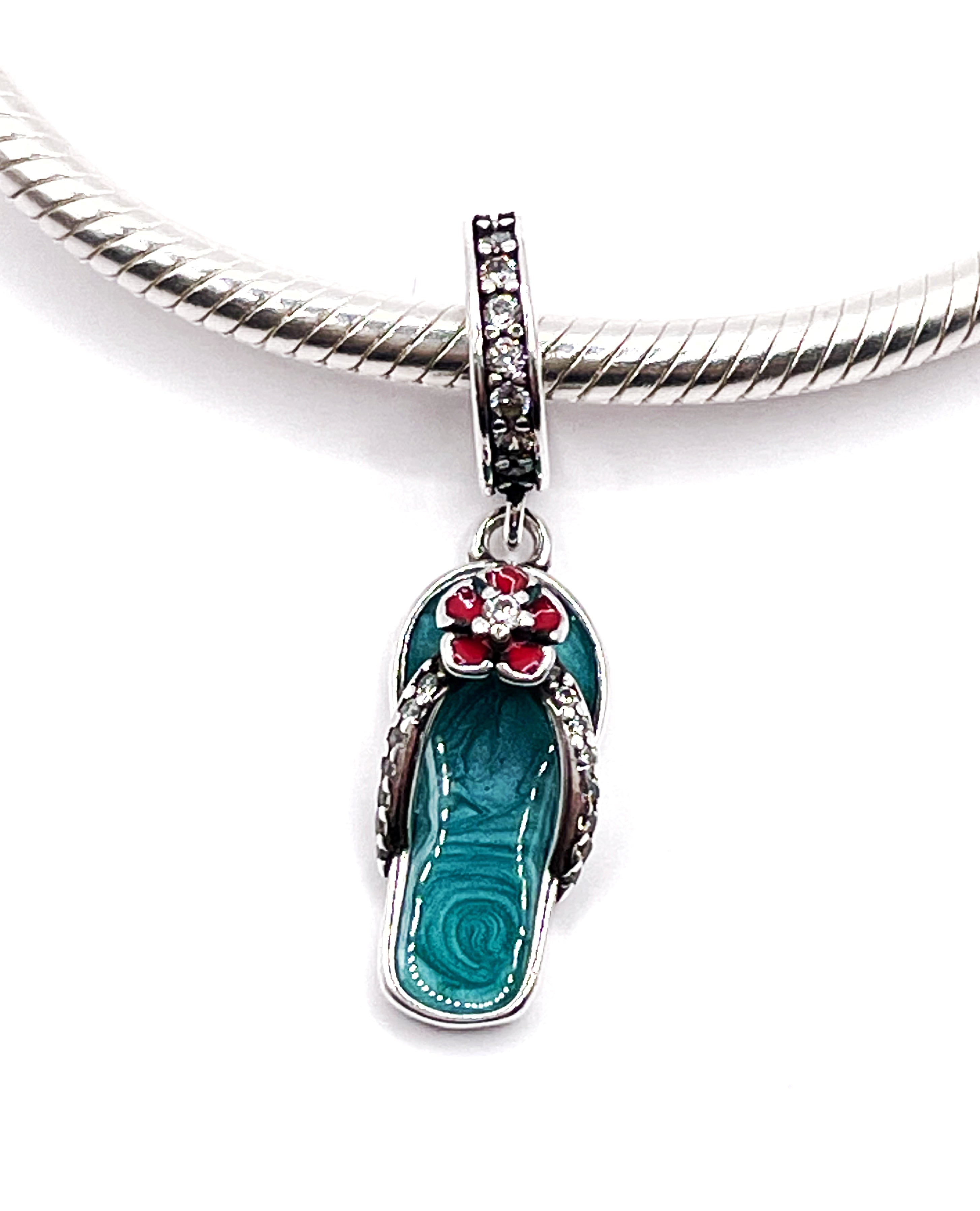 Charm Ojota verde con flor