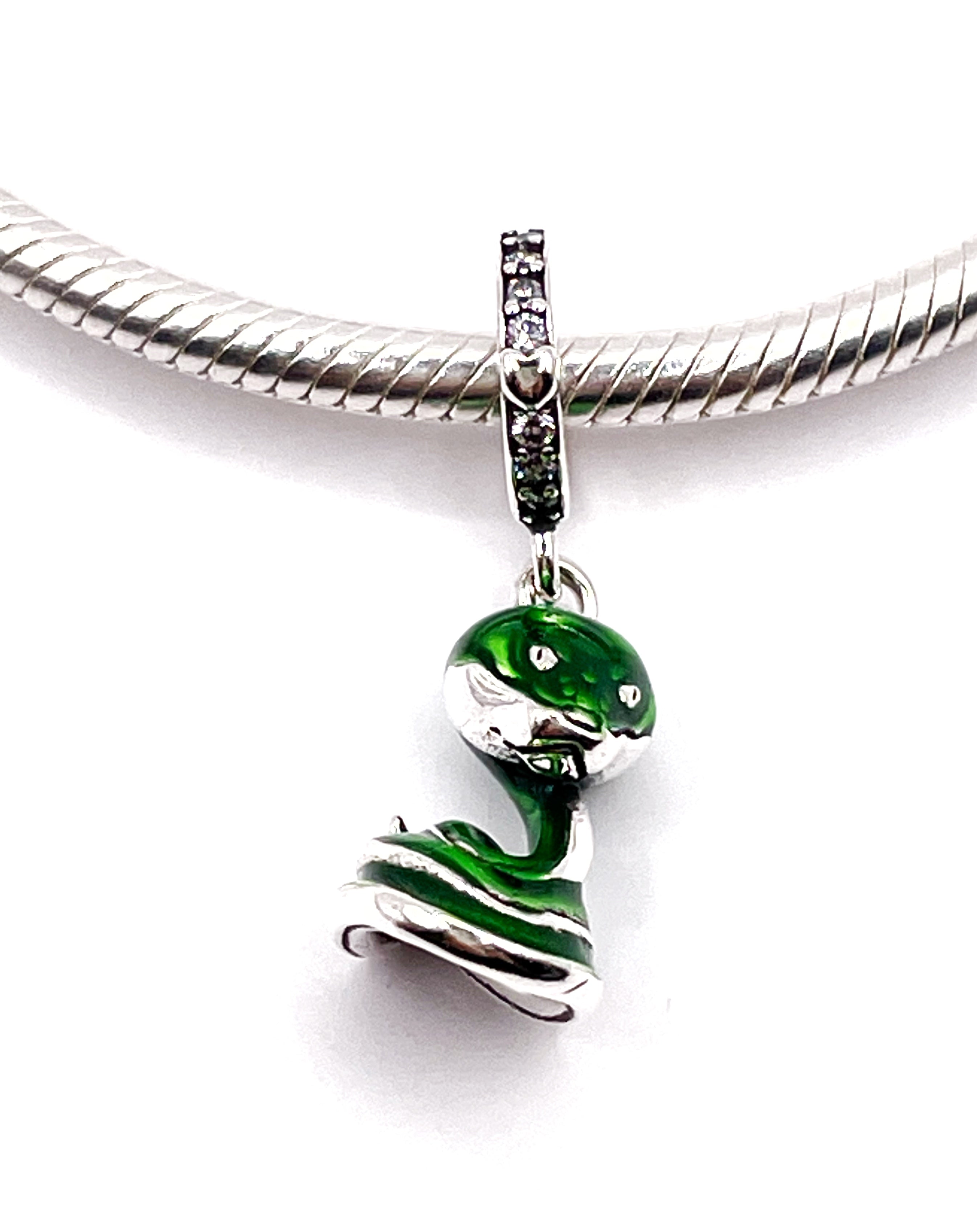 Charm Serpiente verde colgante