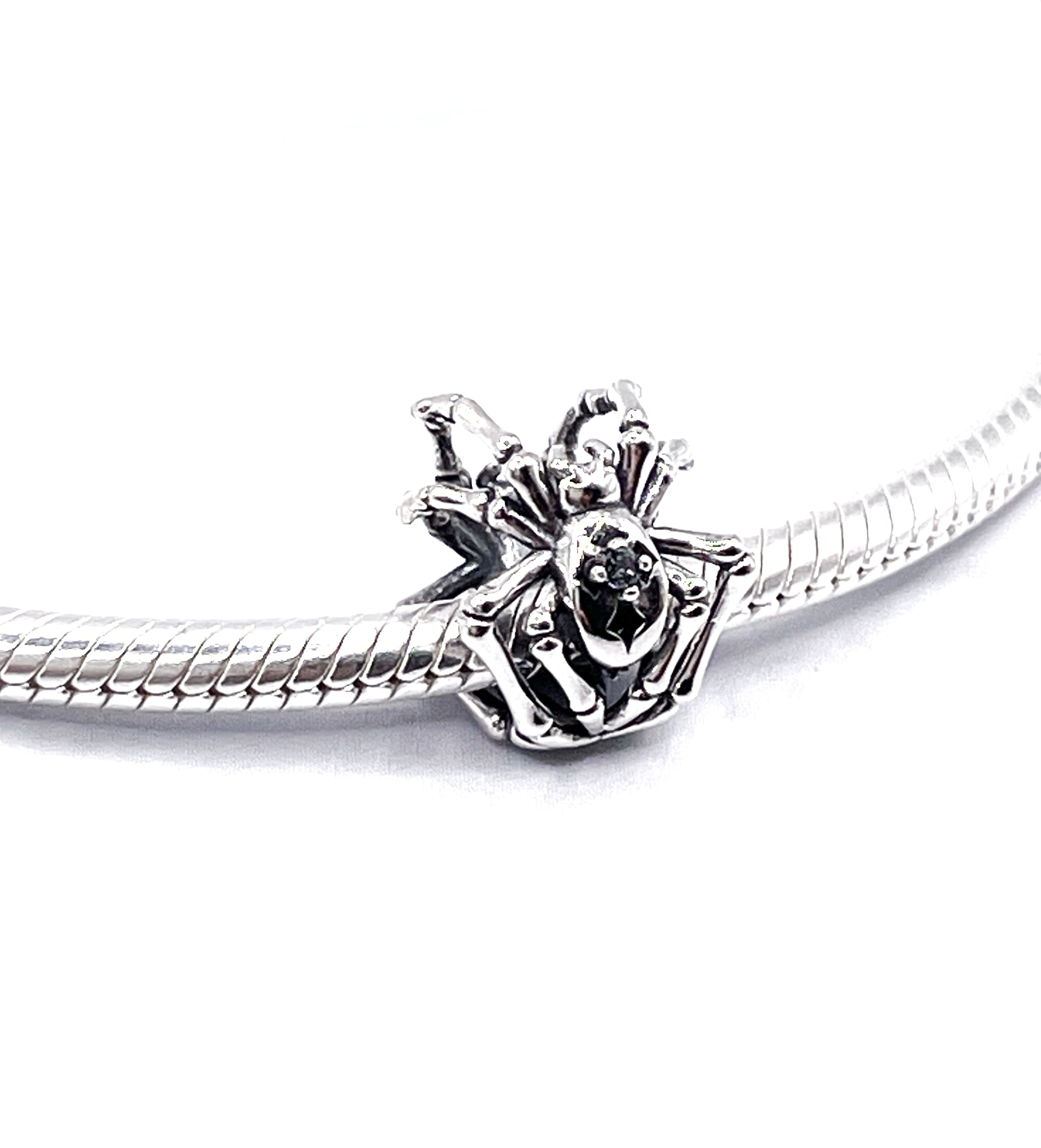 Charm Araña con cruz