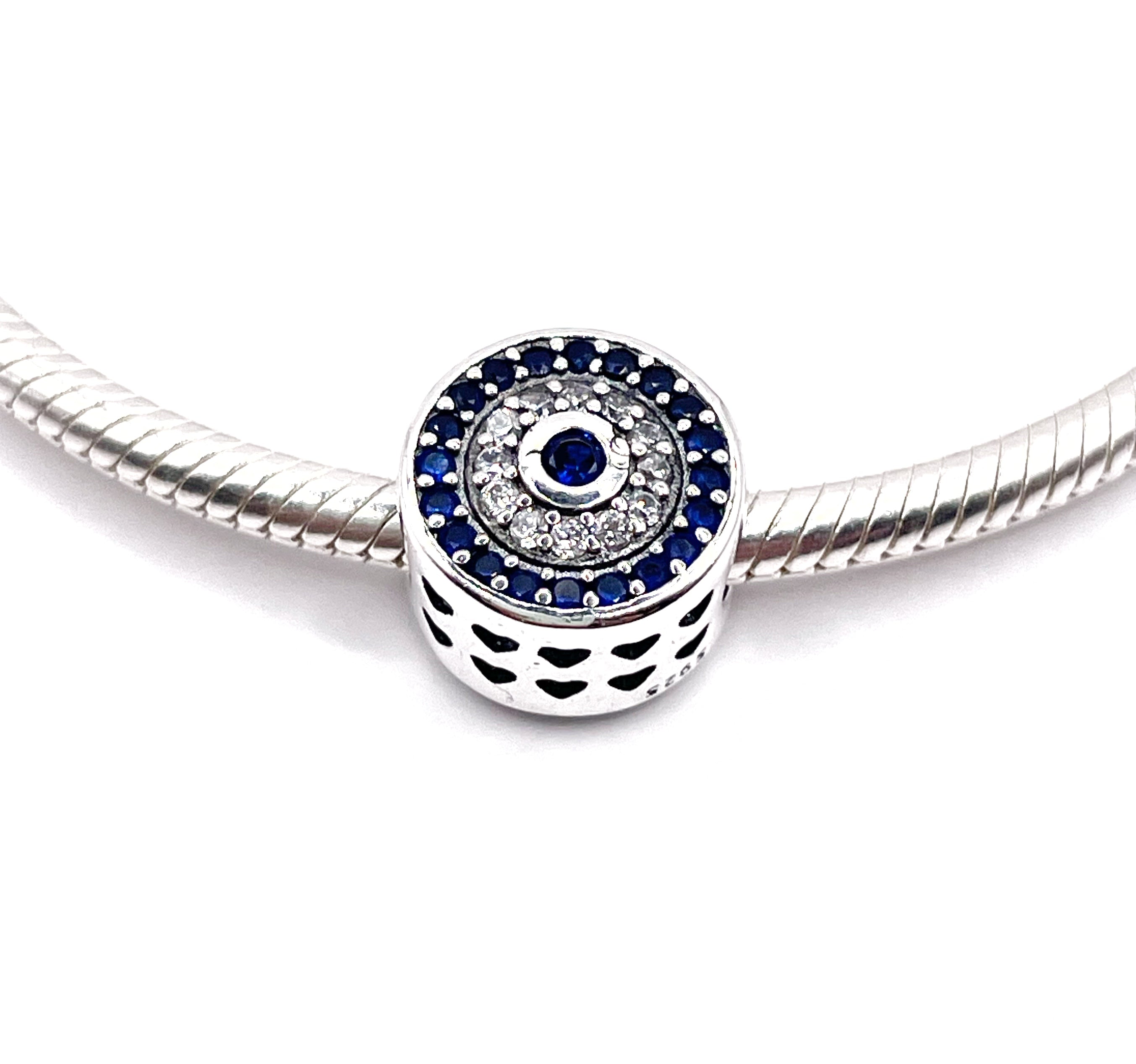 Charm Ojo turco de circonias y corazones