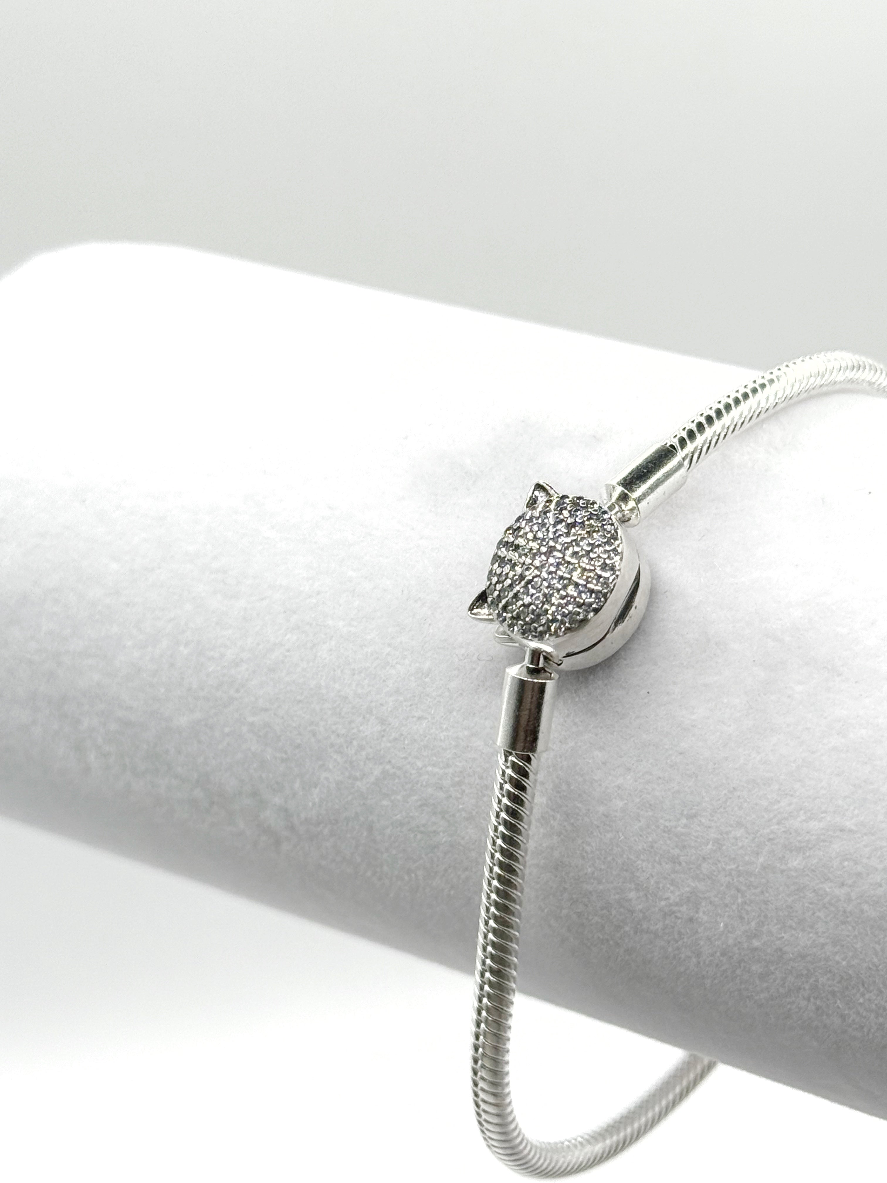 Pulsera flexible broche cabeza de gatito