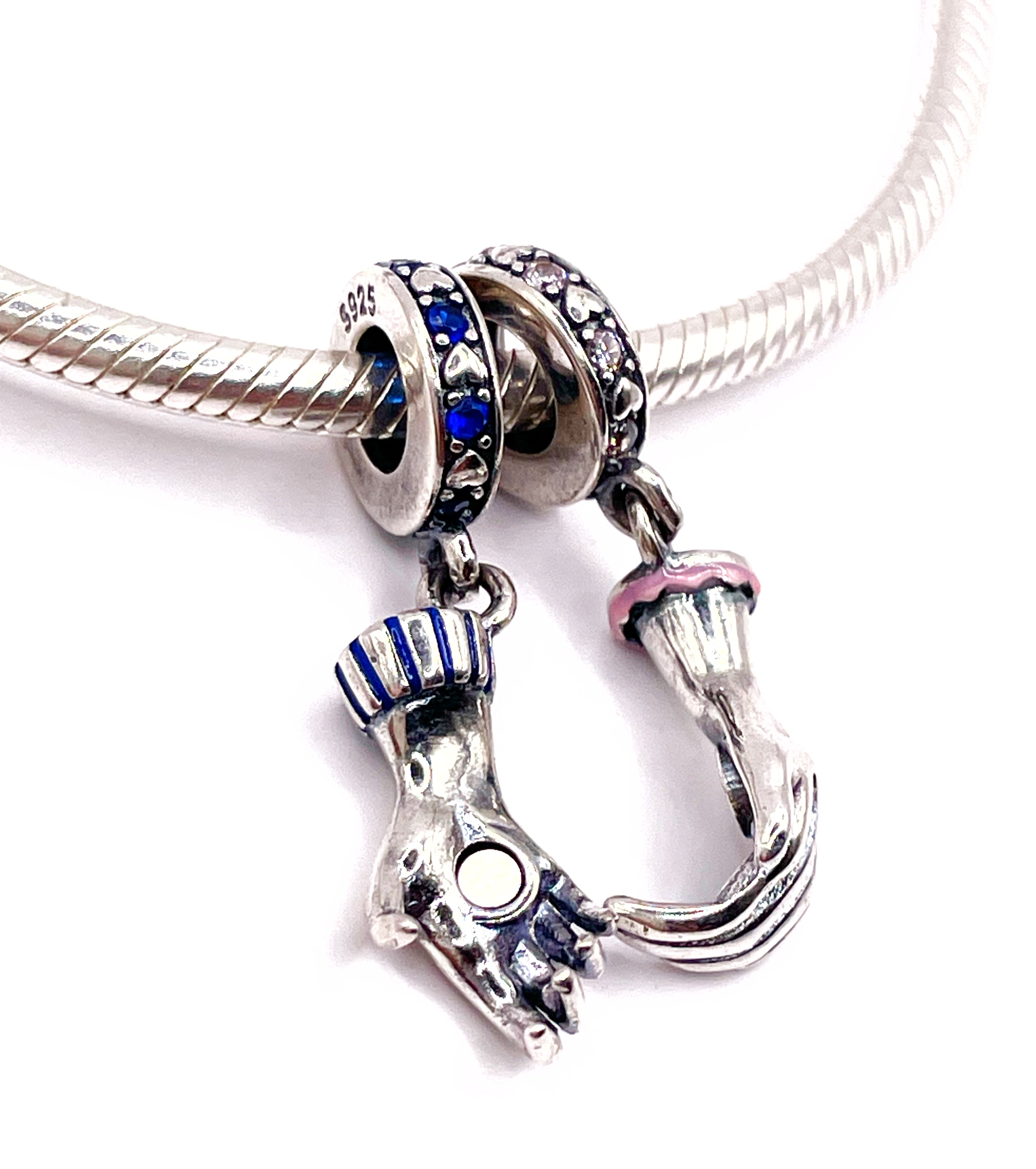 Charm Divisible manos imantadas