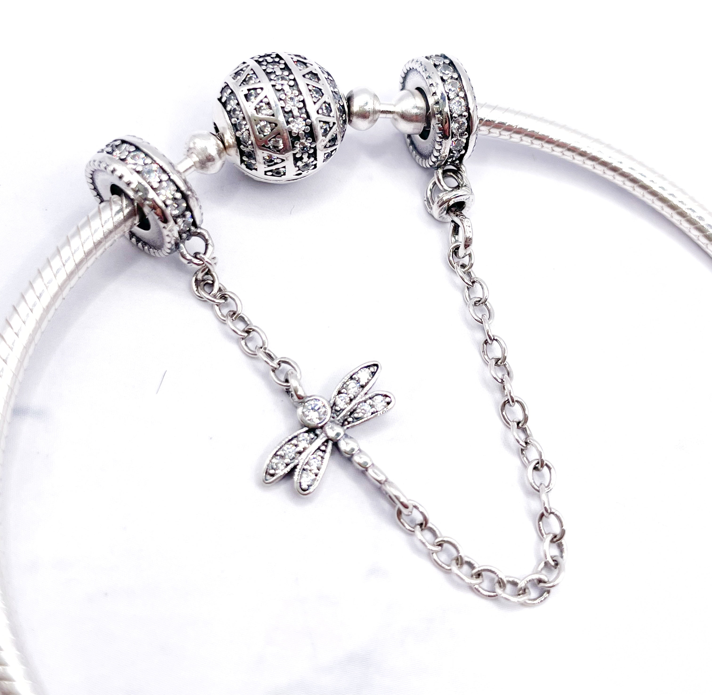 Cadena de seguridad de libélula