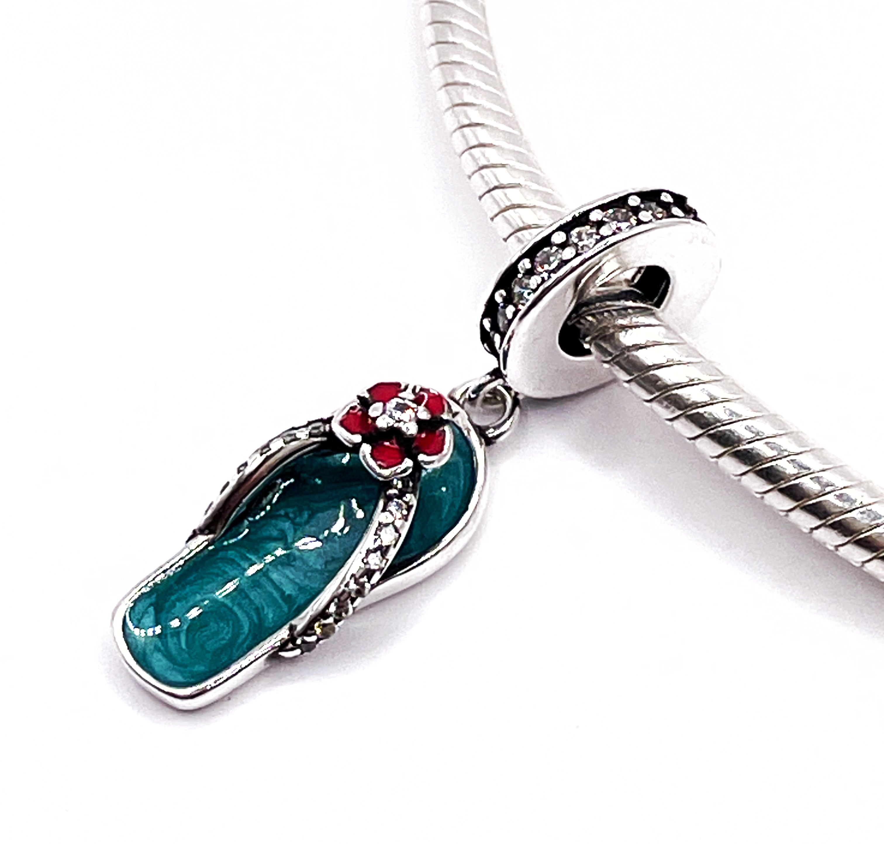 Charm Ojota verde con flor