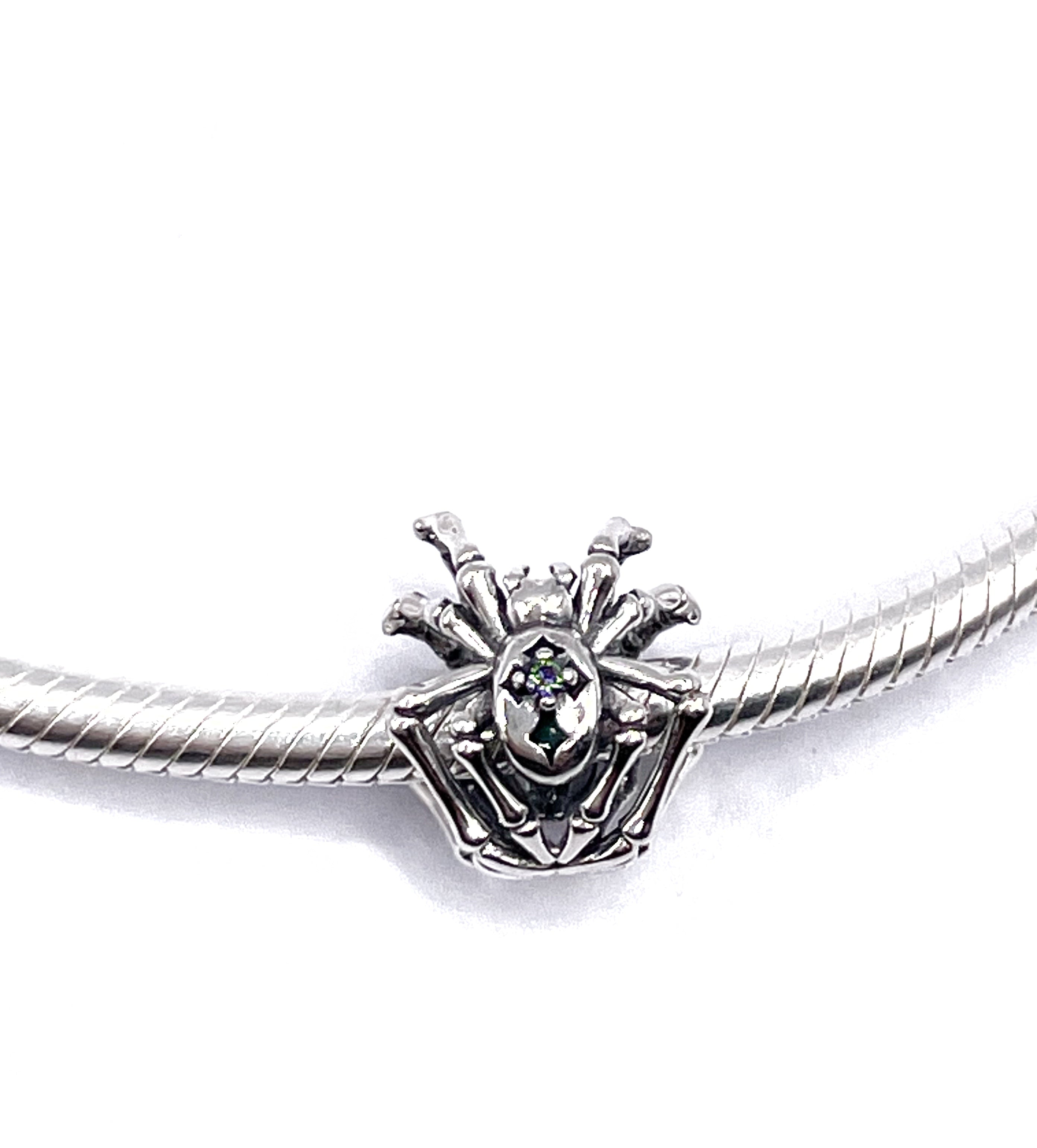 Charm Araña con cruz