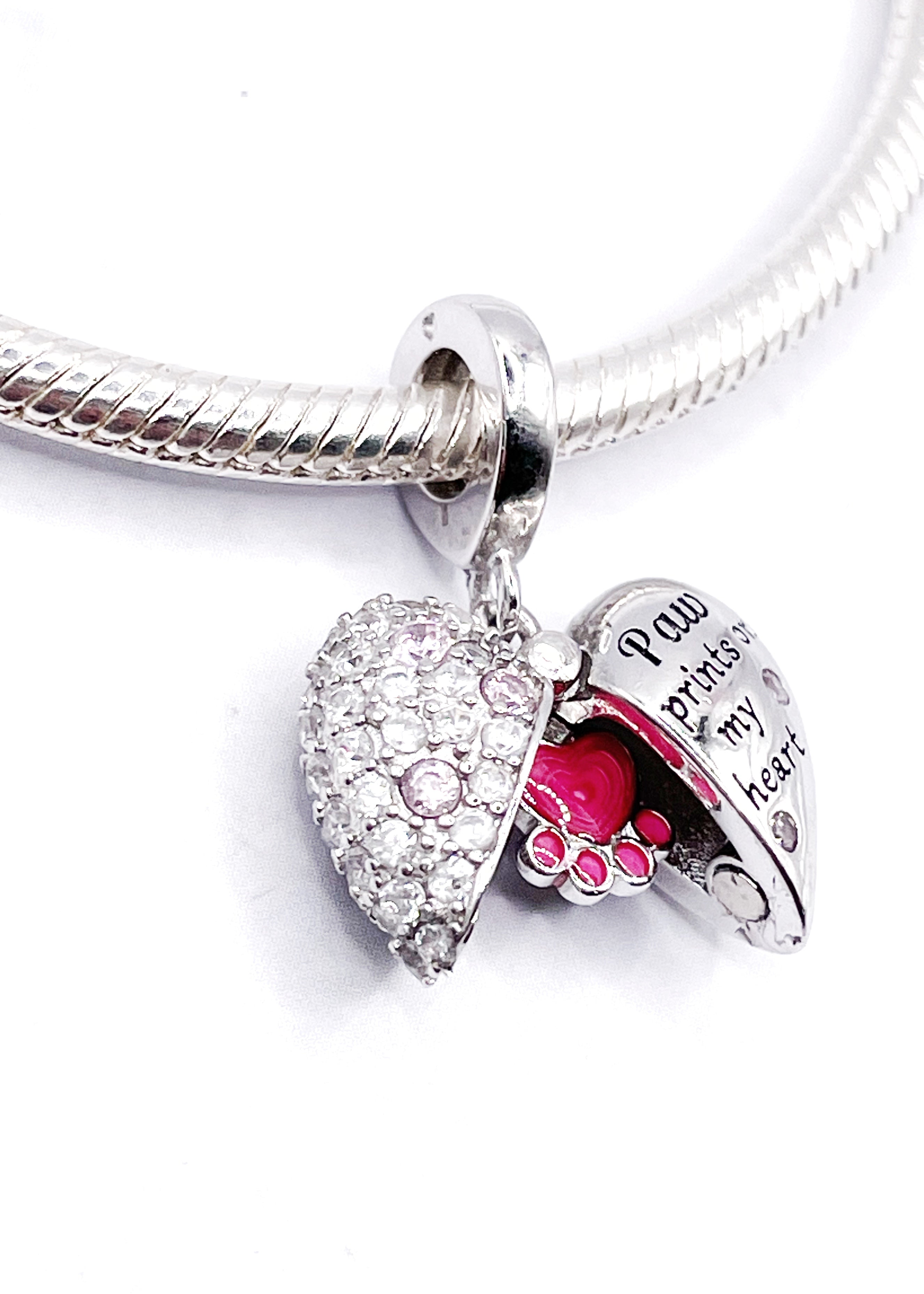 Charm Corazón imantado con huella fucsia dentro