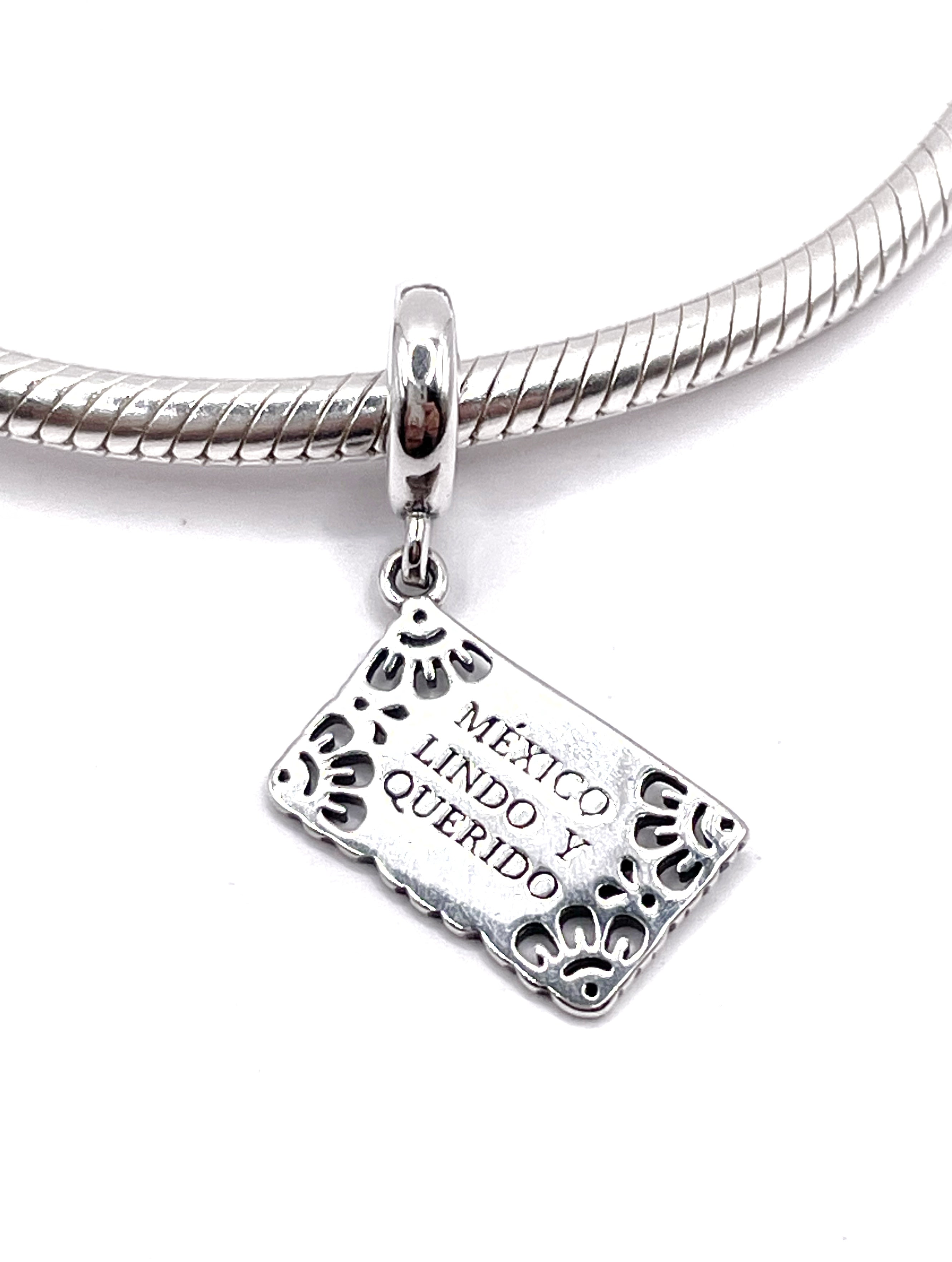 Charm México lindo y querido…