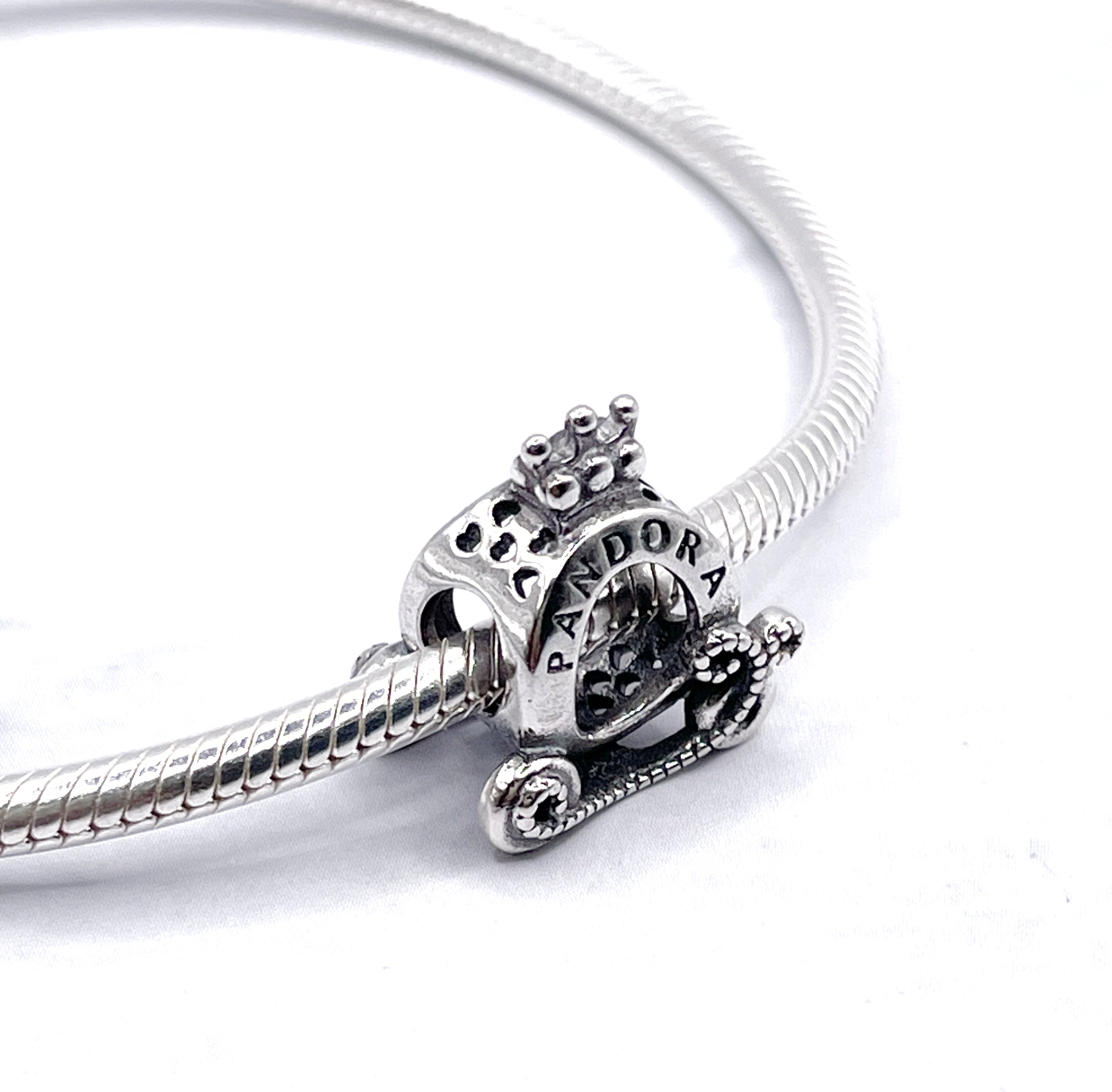 Charm Carroza Pandor@