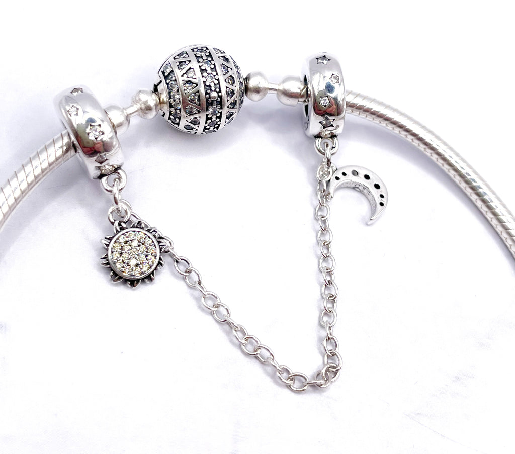 Cadena de seguridad de Sol y Luna