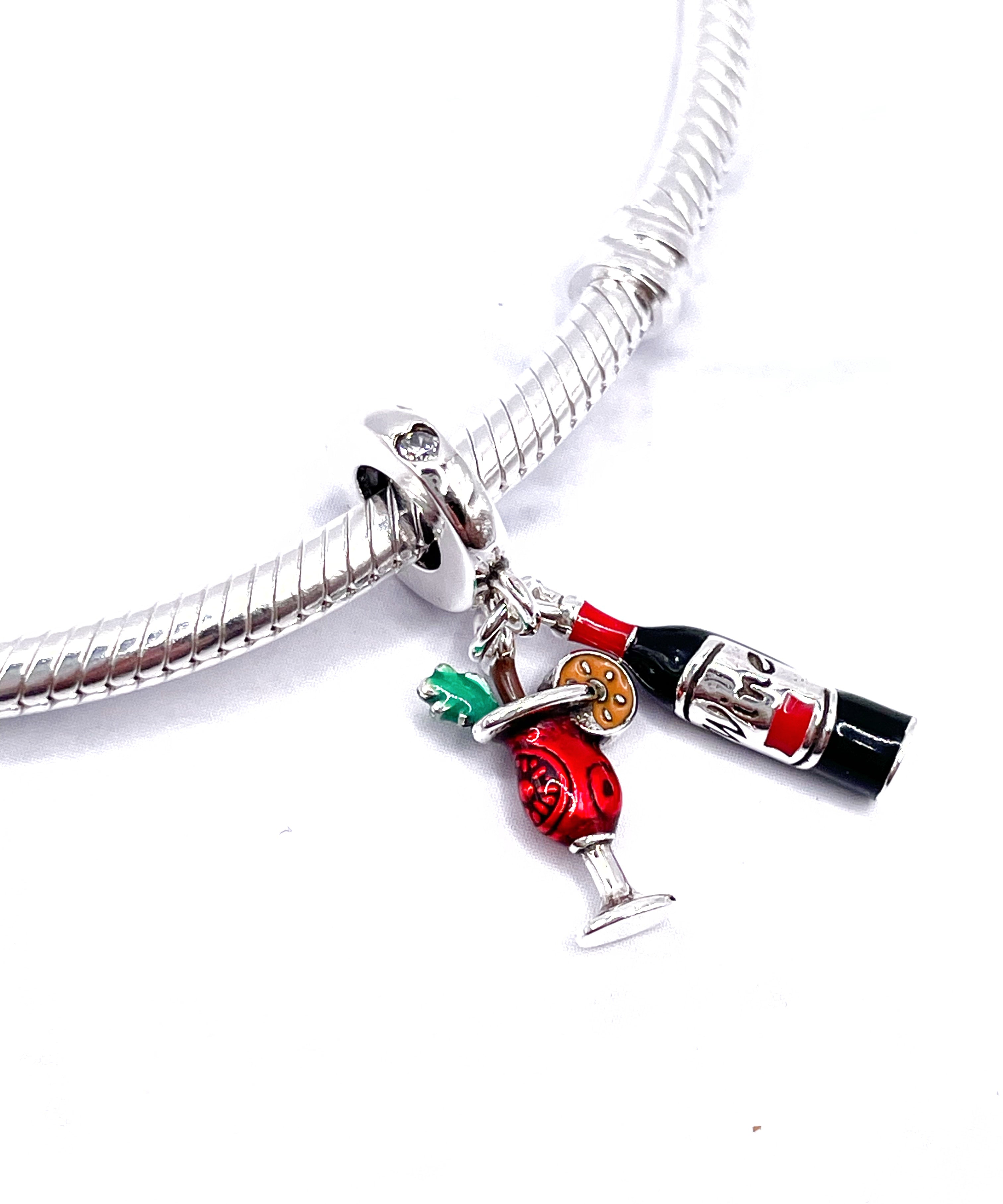 Charm Trago y botella de vino