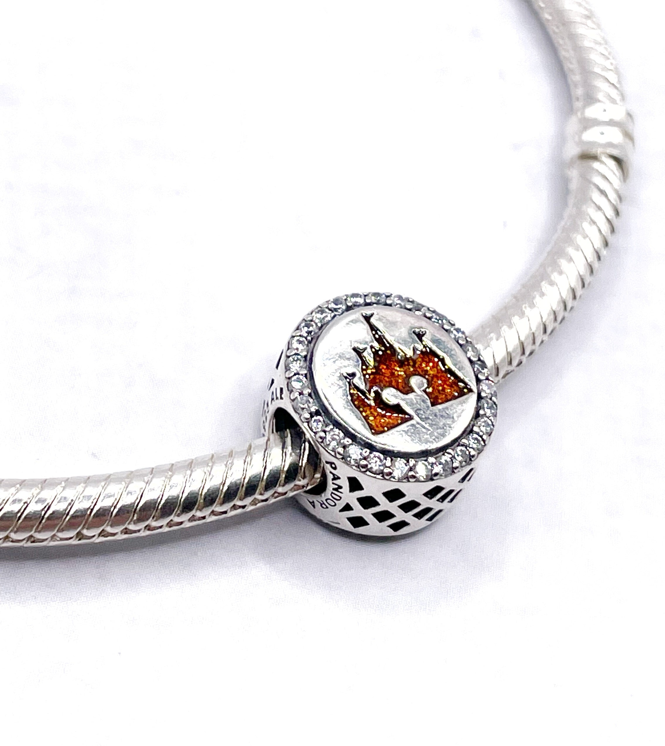 Charm Castillo Disney borde de circonias