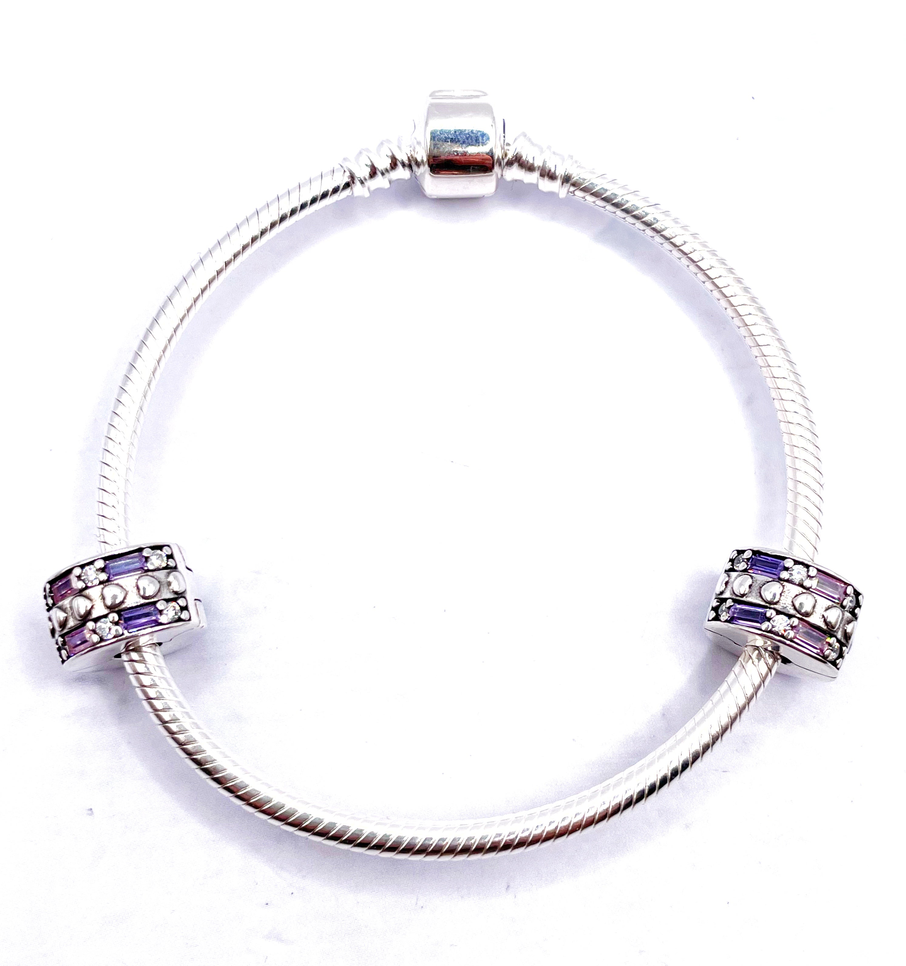 Charms Par de Fijadores clip con circonias rectangulares violetas