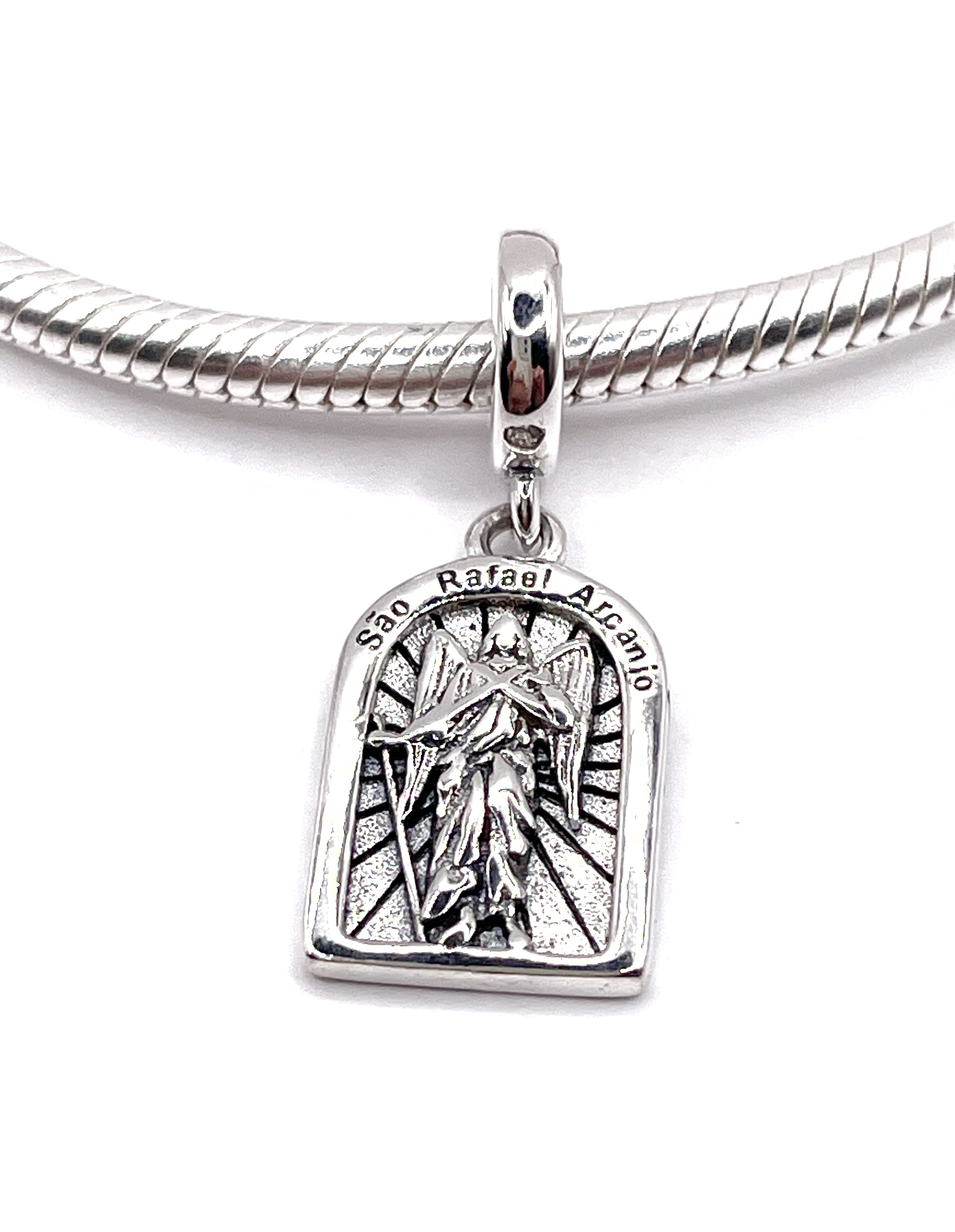 Charm Arcángel San Rafael