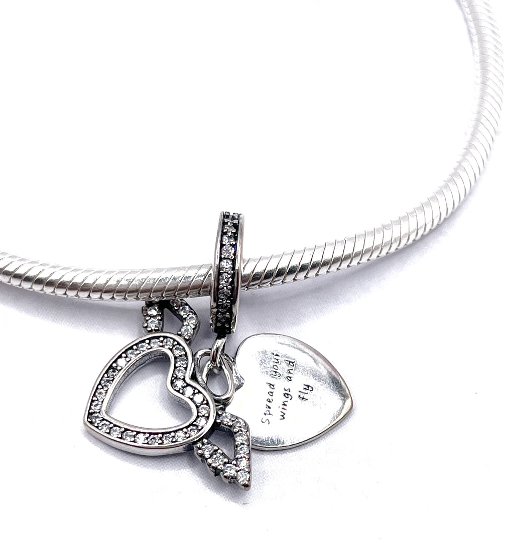 Charm Medalla angel “Abre tus alas y vuela”