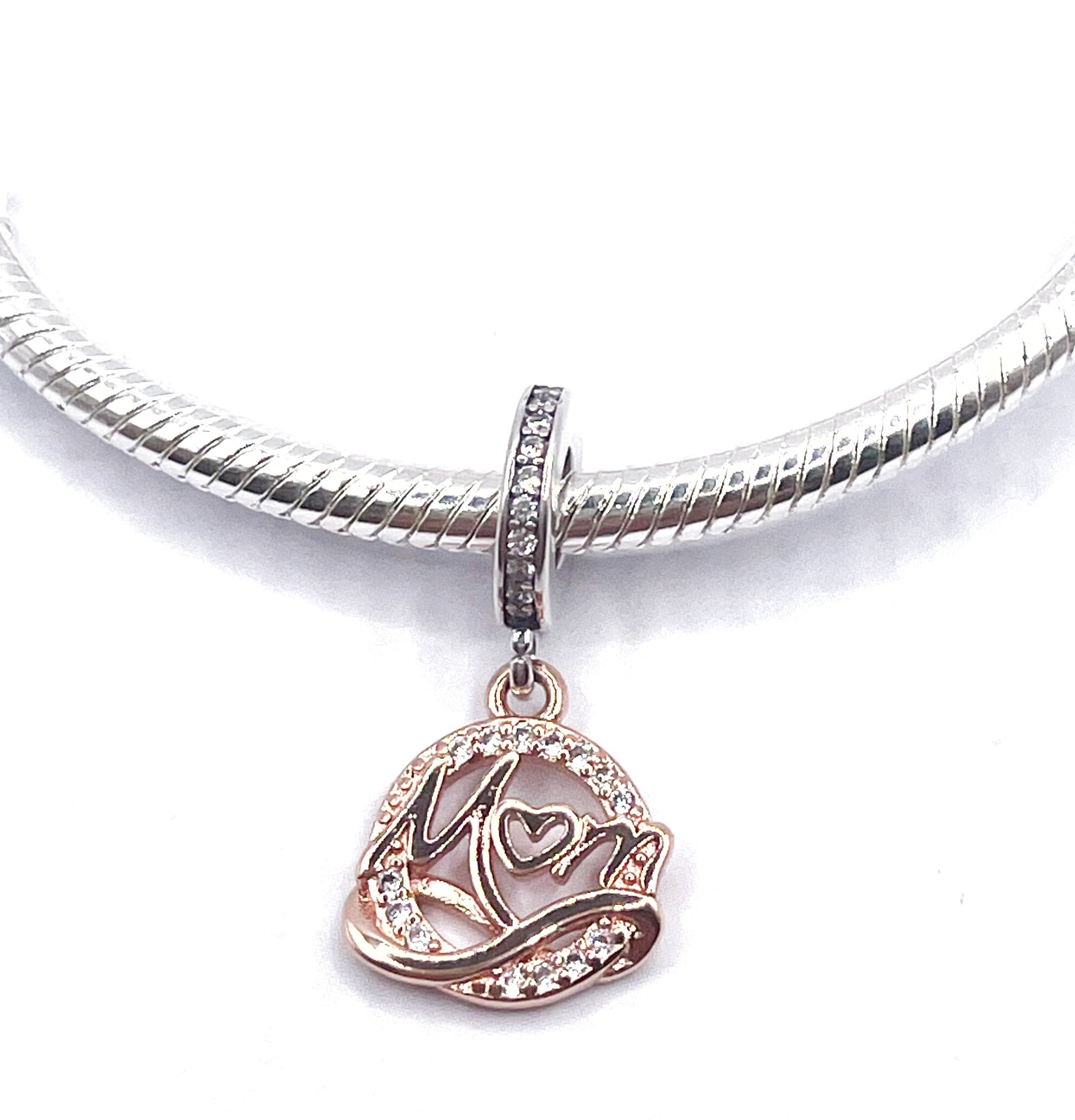 Charm Circulo “Mamá” rose gold combinado