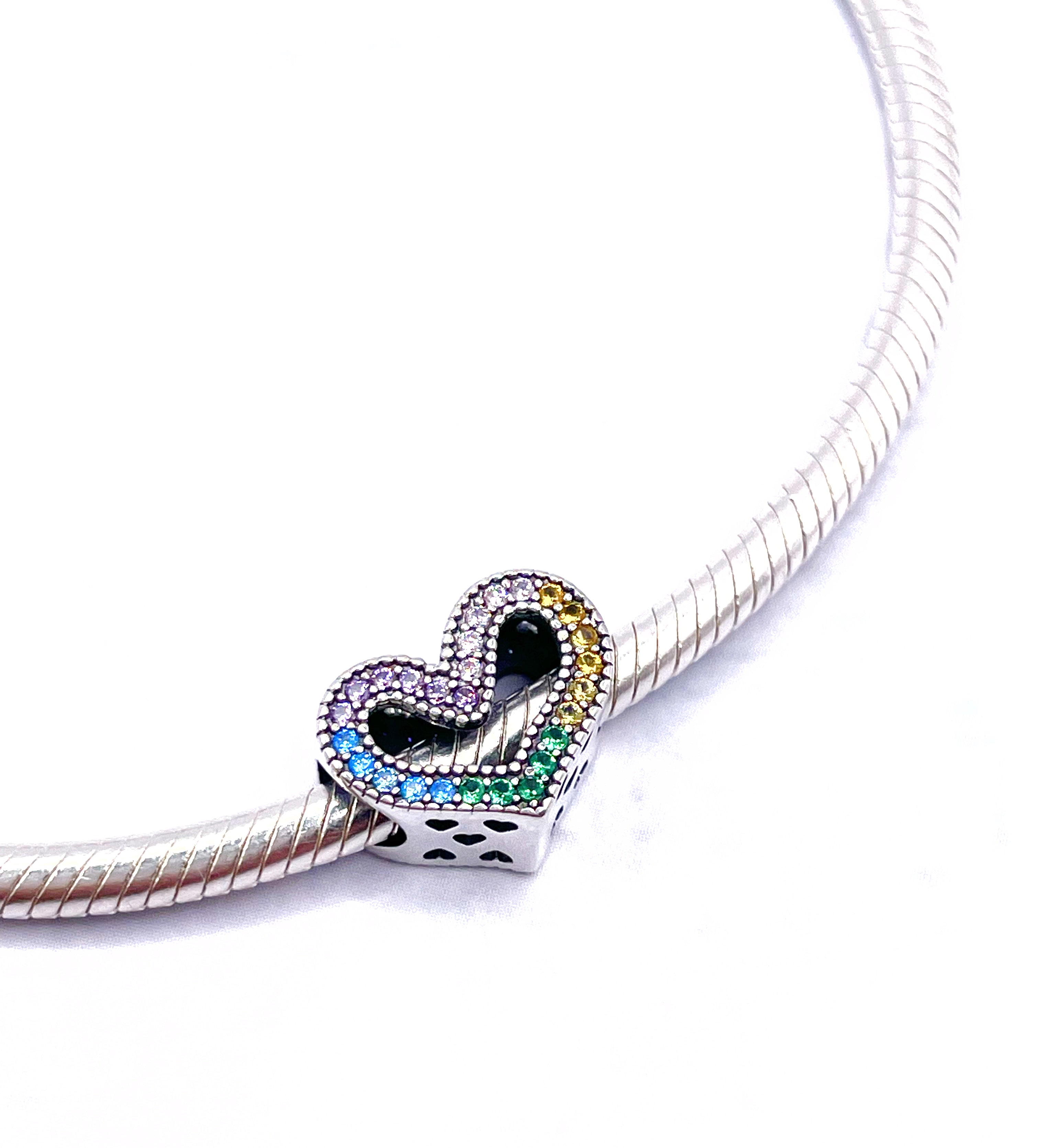 Charm Corazón de circonias multicolores
