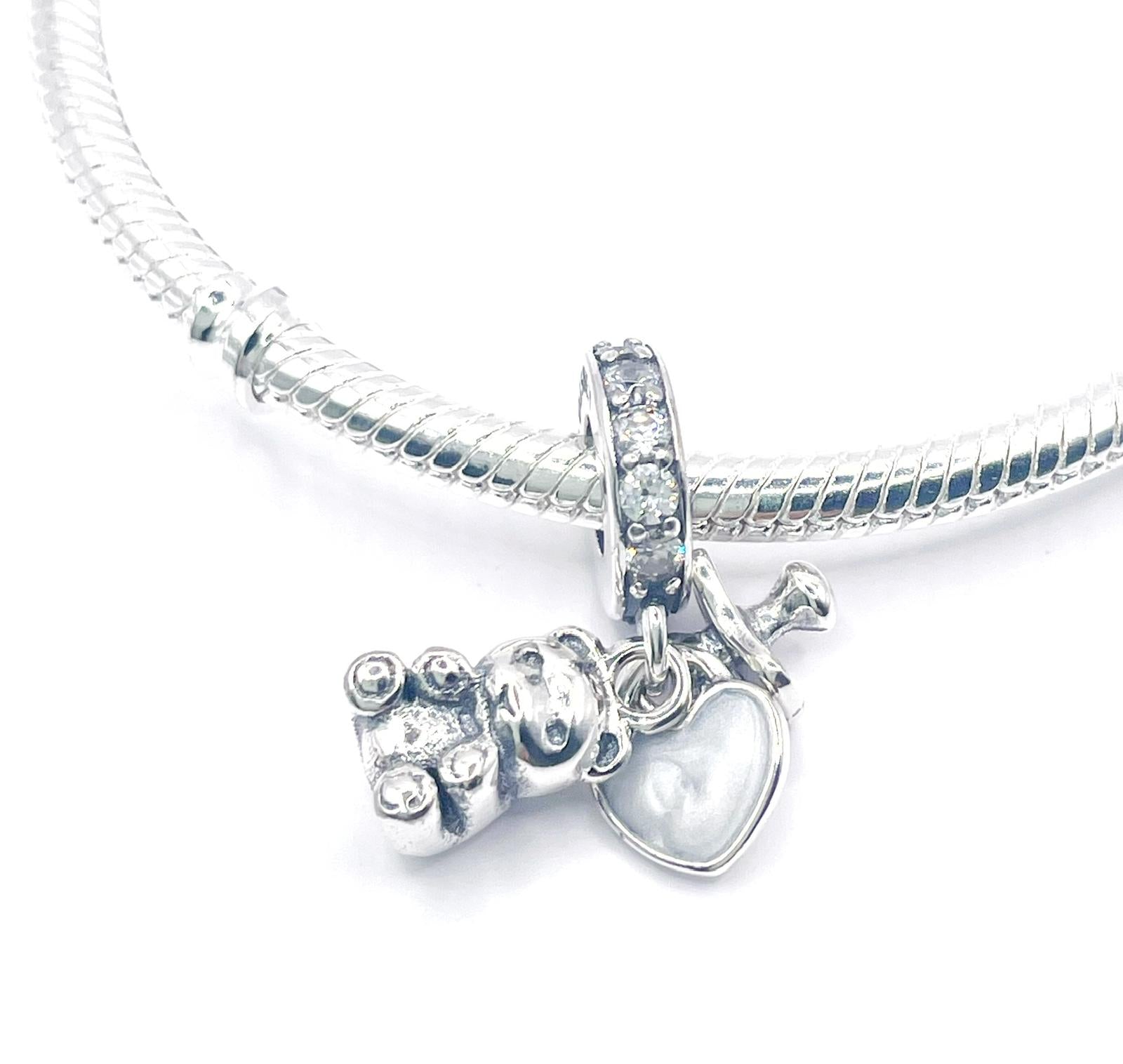 ⁠Charm Osito, corazón y chupete